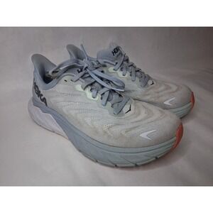 Womens HOKA ARAHI 6 size 7 D Running shoe